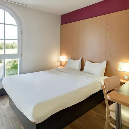 B&B Hotel Pres De Disneyland Paris Magny-le-Hongre Esterno foto