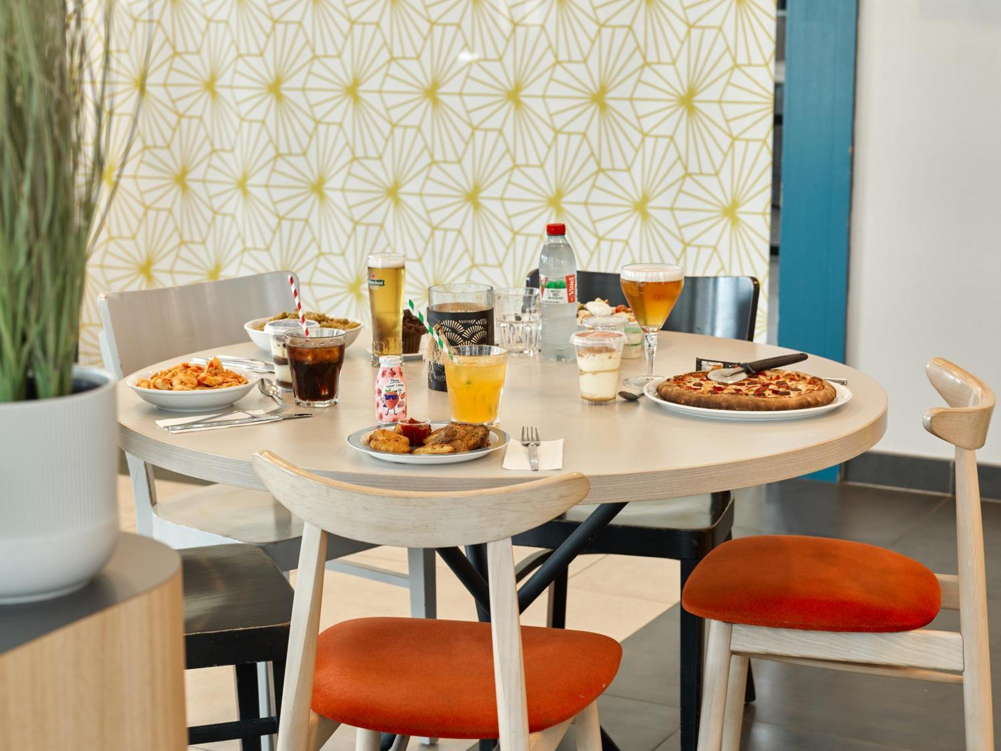 B&B Hotel Pres De Disneyland Paris Magny-le-Hongre Esterno foto