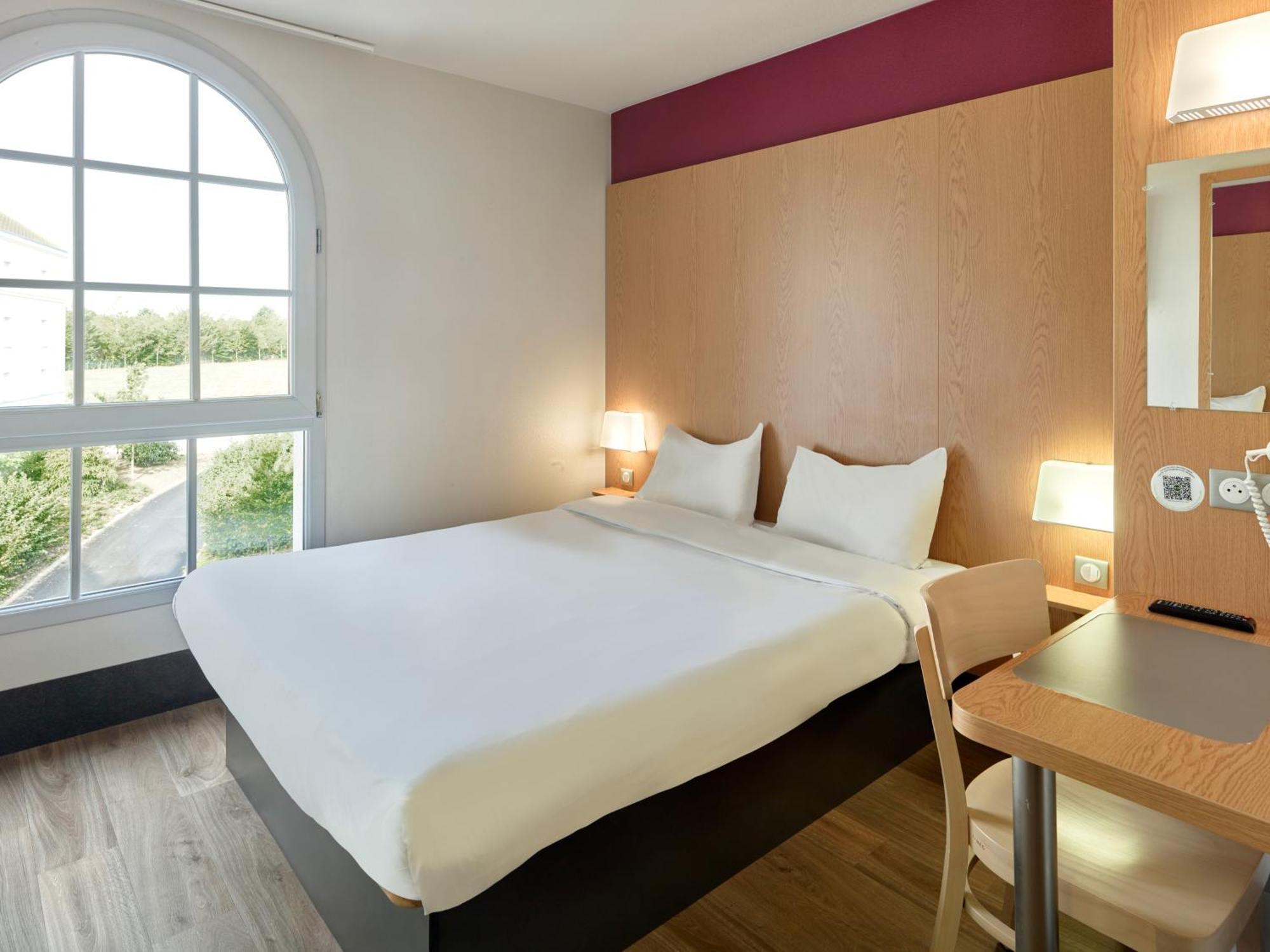 B&B Hotel Pres De Disneyland Paris Magny-le-Hongre Esterno foto