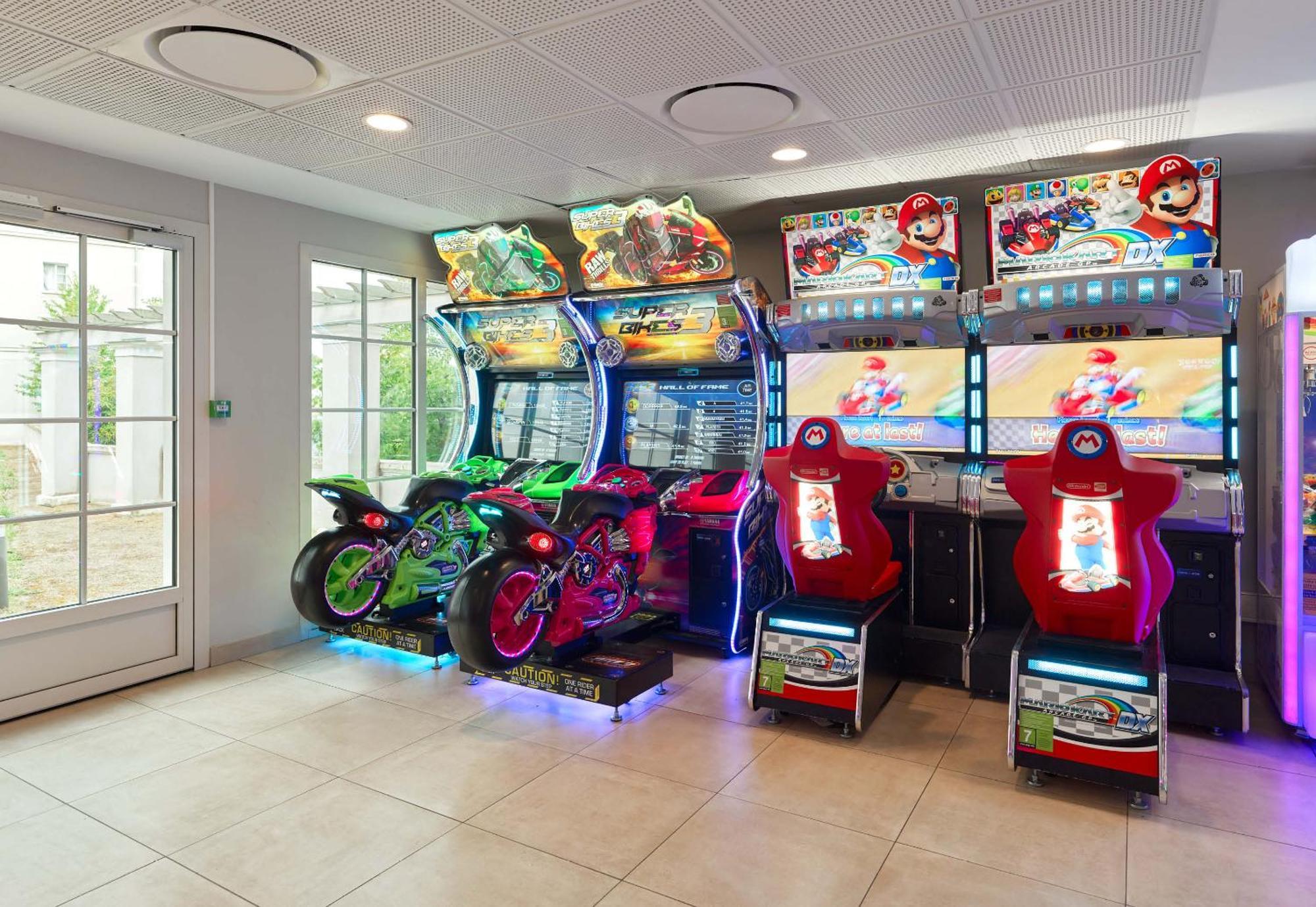 B&B Hotel Pres De Disneyland Paris Magny-le-Hongre Esterno foto