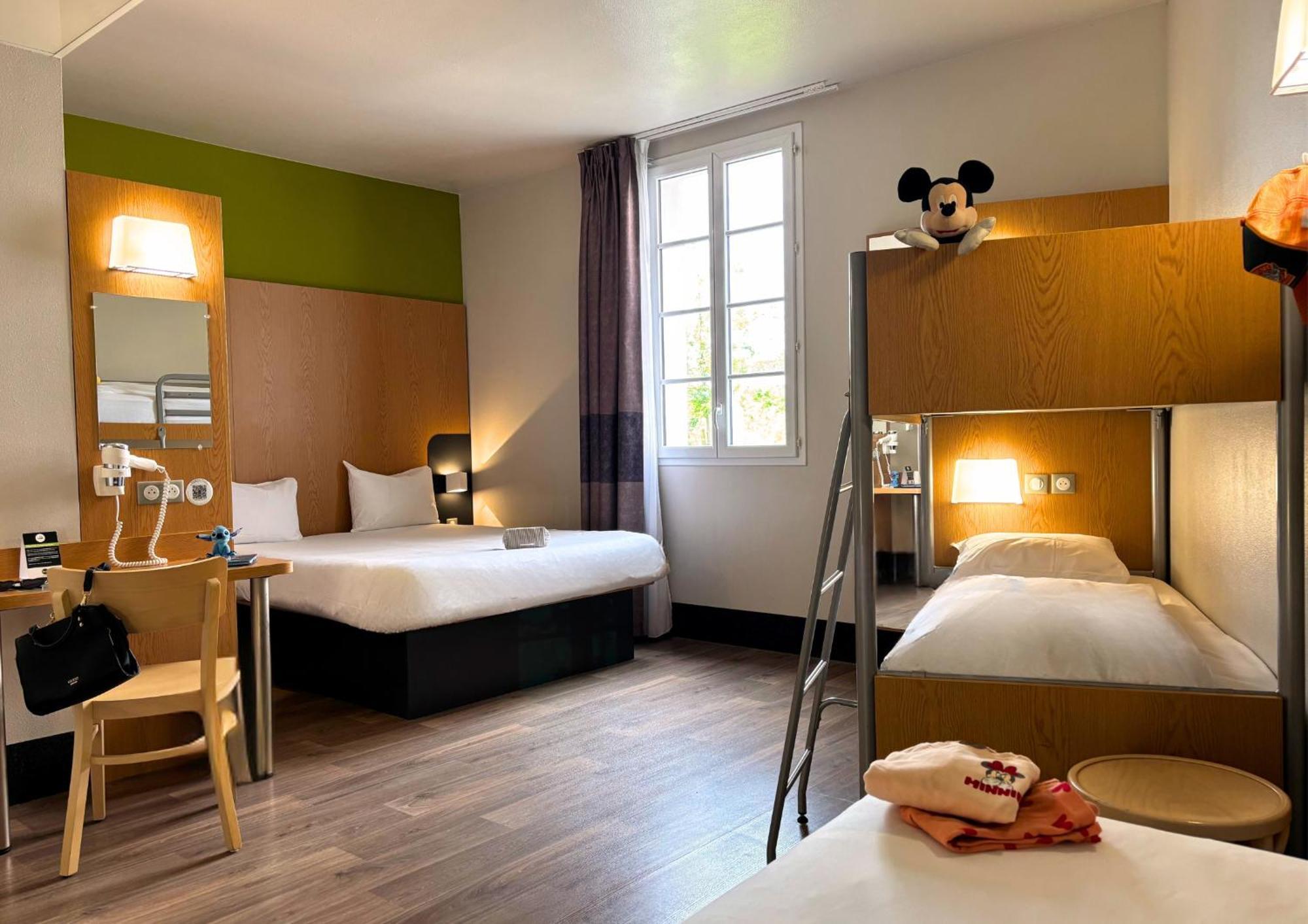 B&B Hotel Pres De Disneyland Paris Magny-le-Hongre Esterno foto